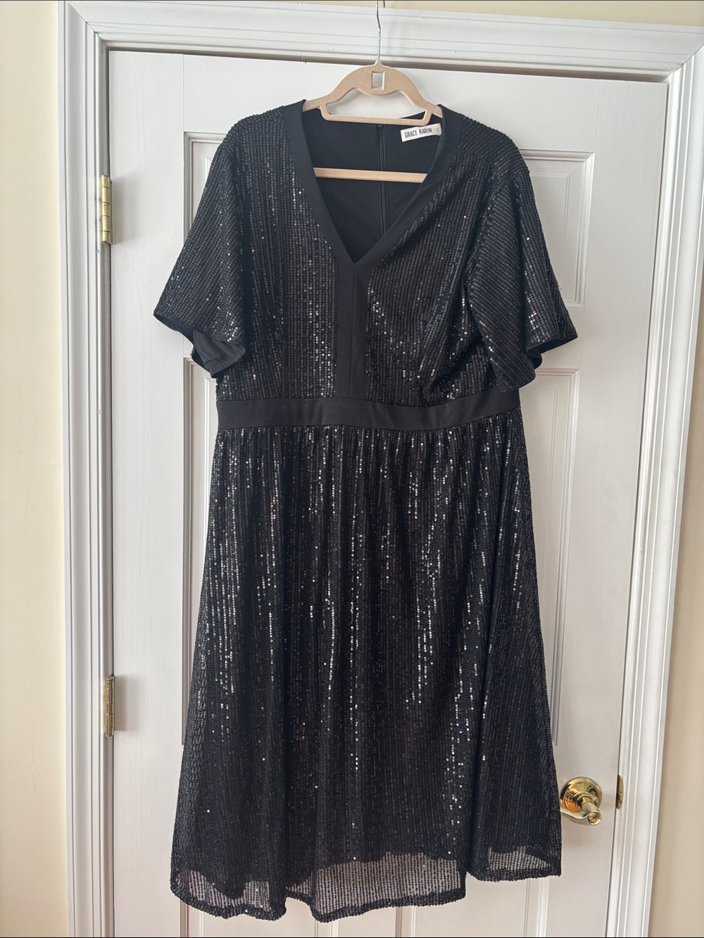 Grace Karin Black Sequin V-Neck Midi Dress